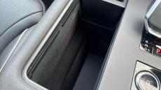 Land Rover Discovery 3.0 D300 Dynamic HSE 5dr Auto Diesel Station Wagon